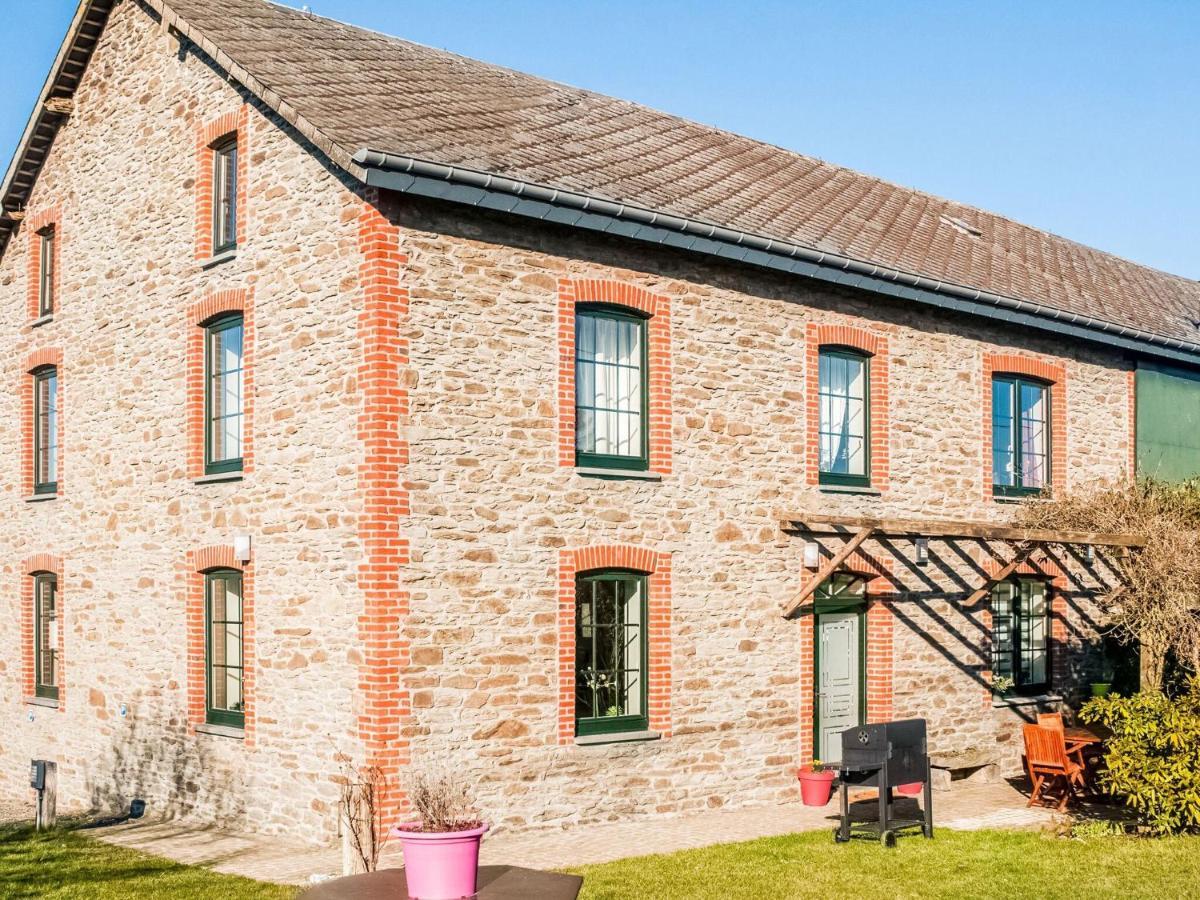 Pretty Farmhouse In Houffalize With Courtyard ภายนอก รูปภาพ