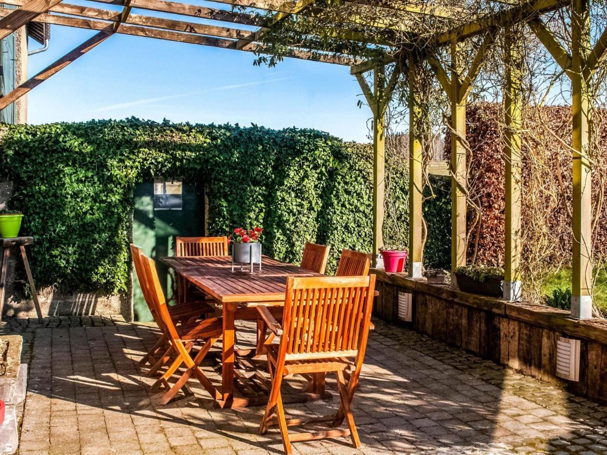 Pretty Farmhouse In Houffalize With Courtyard ภายนอก รูปภาพ