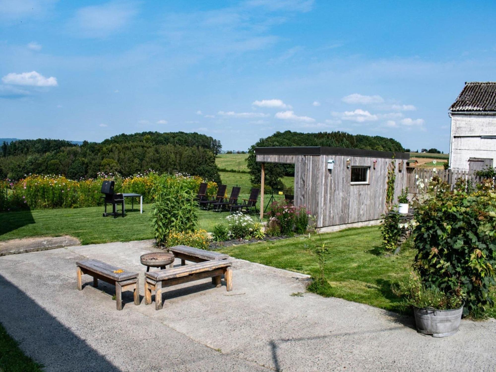 Pretty Farmhouse In Houffalize With Courtyard ภายนอก รูปภาพ