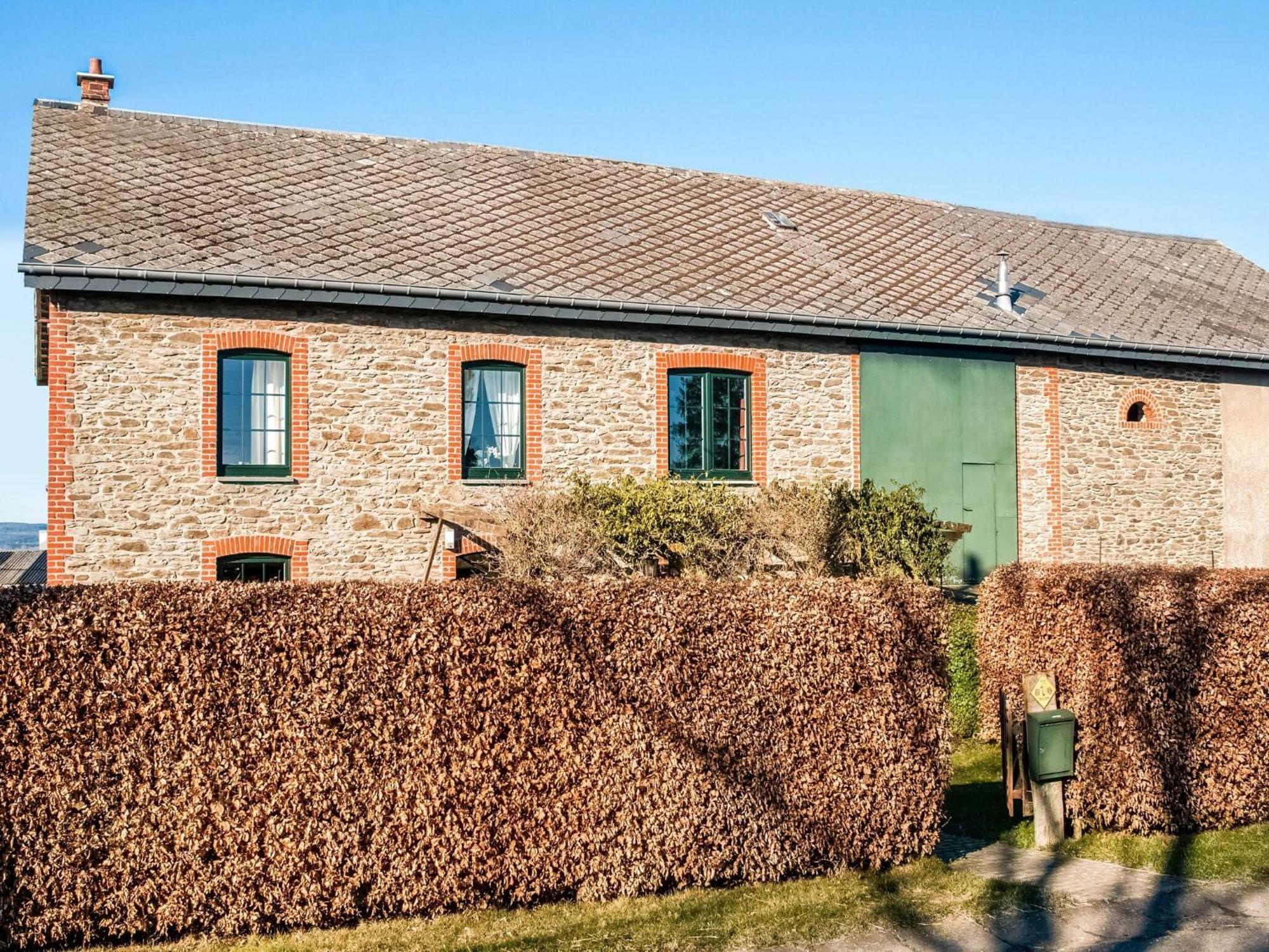 Pretty Farmhouse In Houffalize With Courtyard ภายนอก รูปภาพ