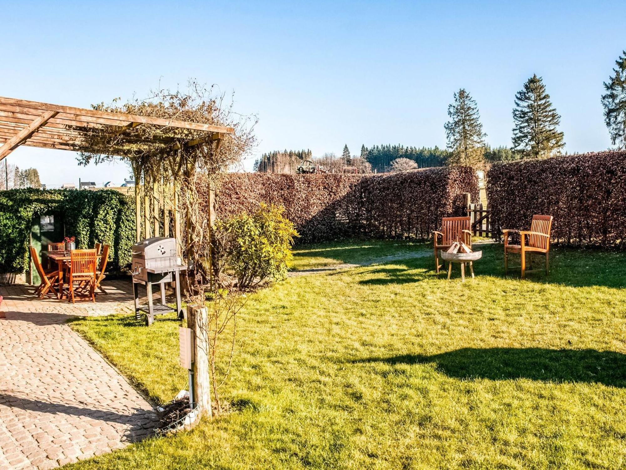 Pretty Farmhouse In Houffalize With Courtyard ภายนอก รูปภาพ